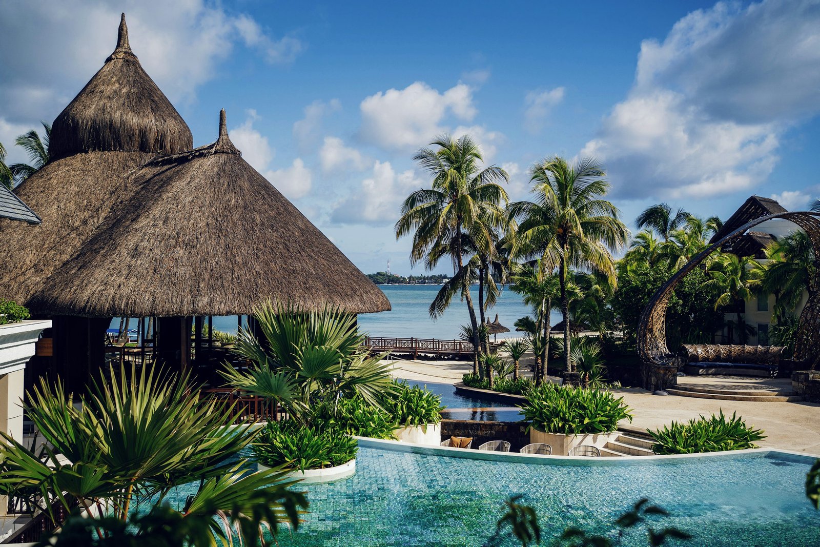 The Ultimate Guide to the Best Beachfront Hotels in Mauritius